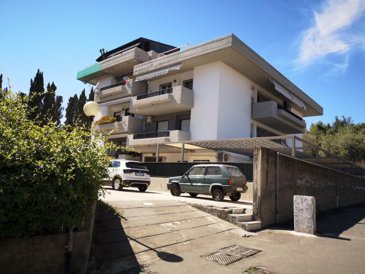 La Lampara Apartment アーチ・カステッロ エクステリア 写真
